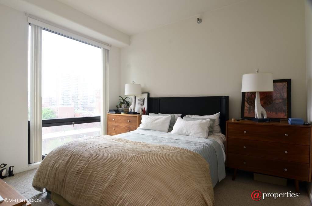 1 E 8th Street #701 Chicago, Illinois 60605 - Master Bedroom