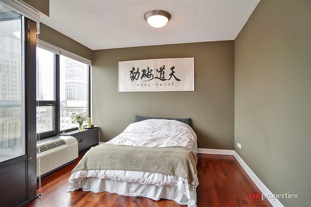 30 E Huron Street #2607 Chicago, Illinois 60611 - 2nd Bedroom