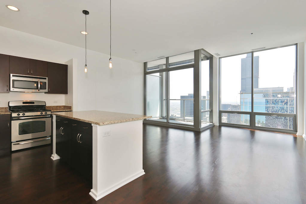 65 E Monroe Street #4607 Chicago, Illinois 60603 - Kitchen / Living Room
