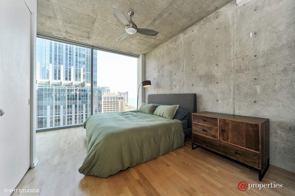 600 N Fairbanks Court #2303 Chicago, Illinois 60611 - Master Bedroom