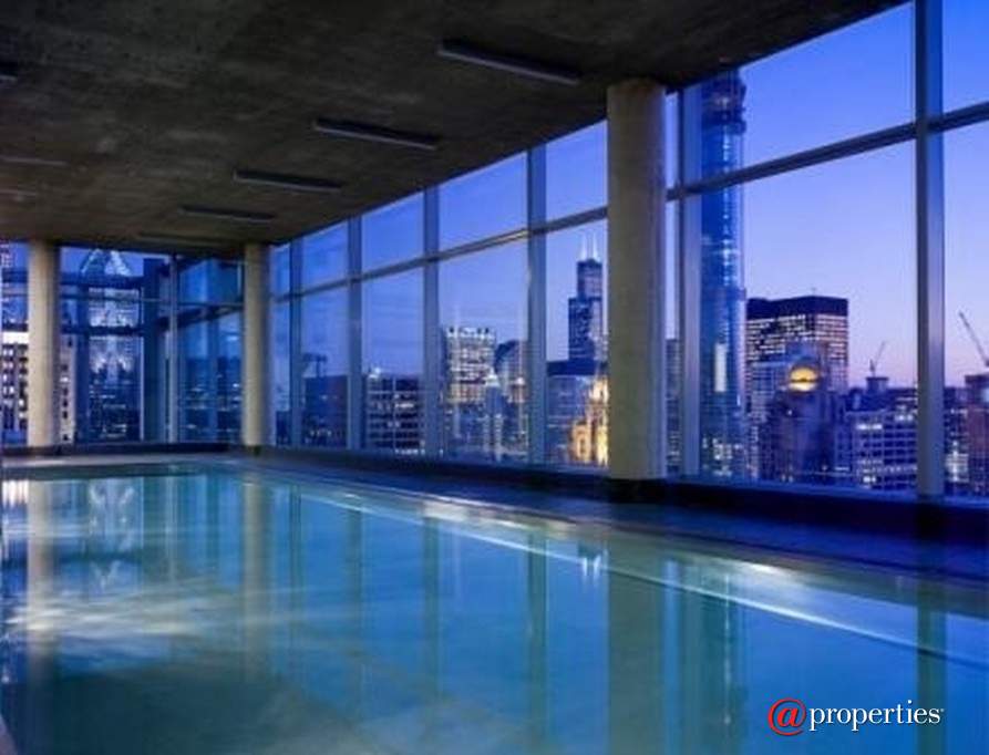 600 N Fairbanks Court #2303 Chicago, Illinois 60611 - Indoor Heated Pool