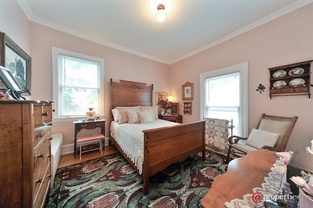 4132 N Keeler Avenue Chicago, Illinois 60641 - Second Bedroom