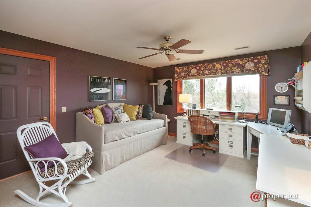 1740 Lakeview Terrace Libertyville, Illinois 60048 - Super spacious Bed 2