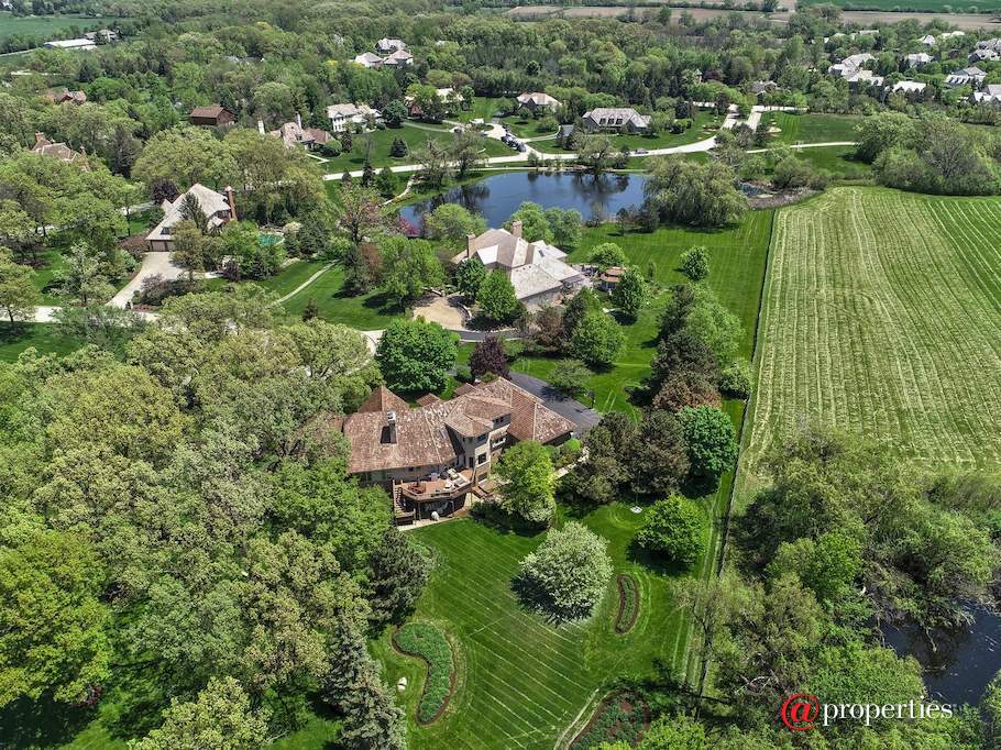 1740 Lakeview Terrace Libertyville, Illinois 60048 - Aerial View