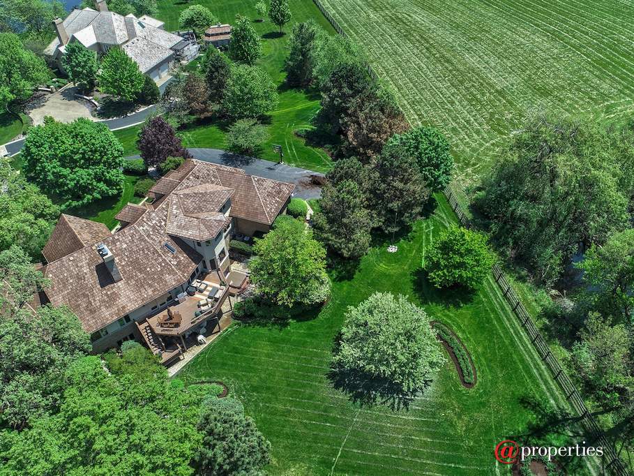 1740 Lakeview Terrace Libertyville, Illinois 60048 - Aerial View