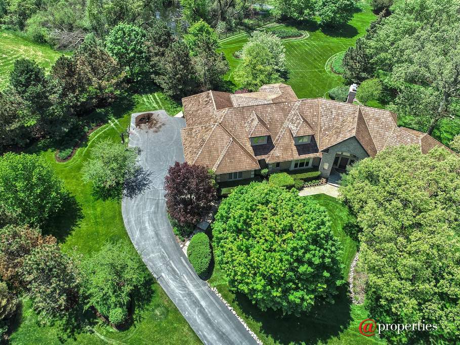 1740 Lakeview Terrace Libertyville, Illinois 60048 - Aerial View