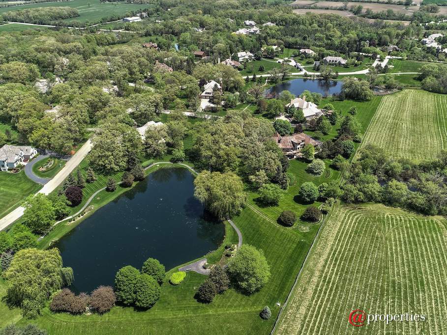 1740 Lakeview Terrace Libertyville, Illinois 60048 - Aerial View