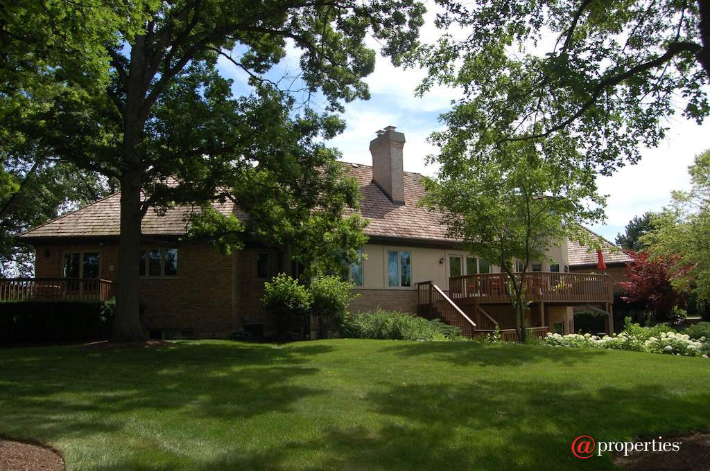 1740 Lakeview Terrace Libertyville, Illinois 60048 - Multiple Decks and Walk out to the Hot Tub