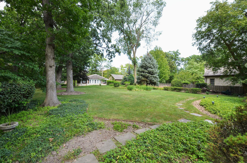 411 Orchard Lane Highland Park, Illinois 60035 - Back Yard