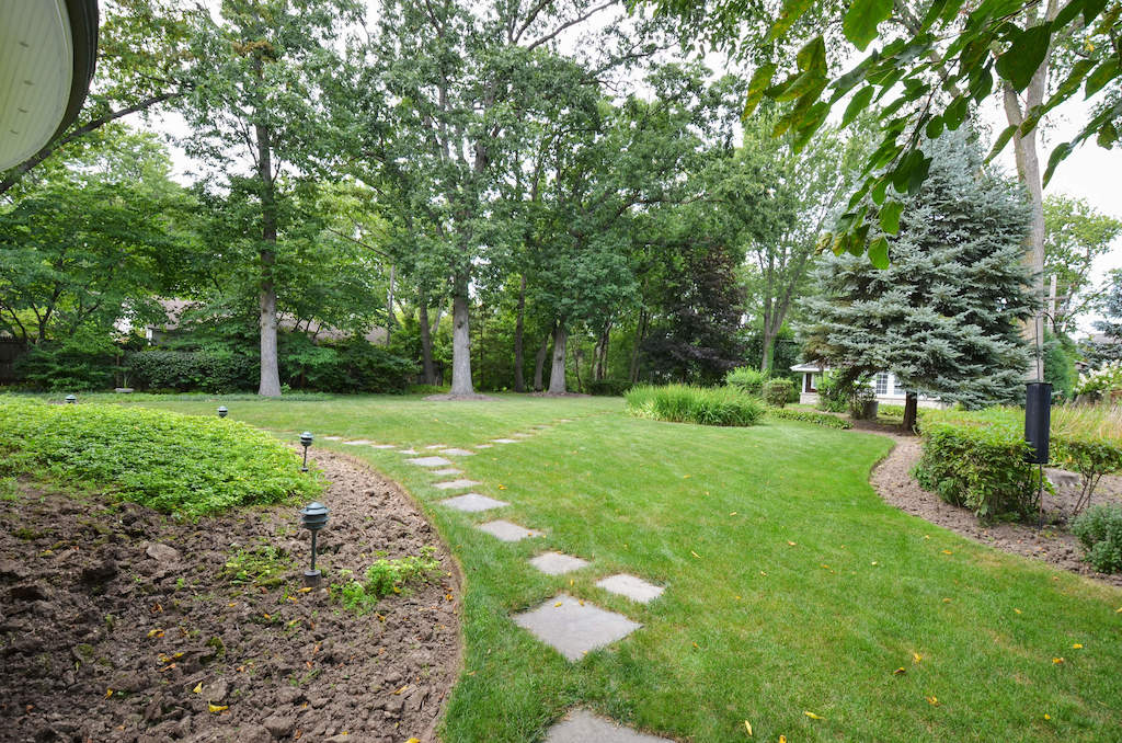 411 Orchard Lane Highland Park, Illinois 60035 - Back Yard