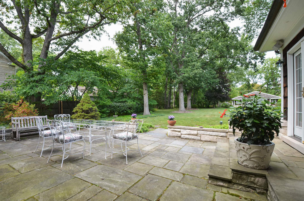 411 Orchard Lane Highland Park, Illinois 60035 - Patio