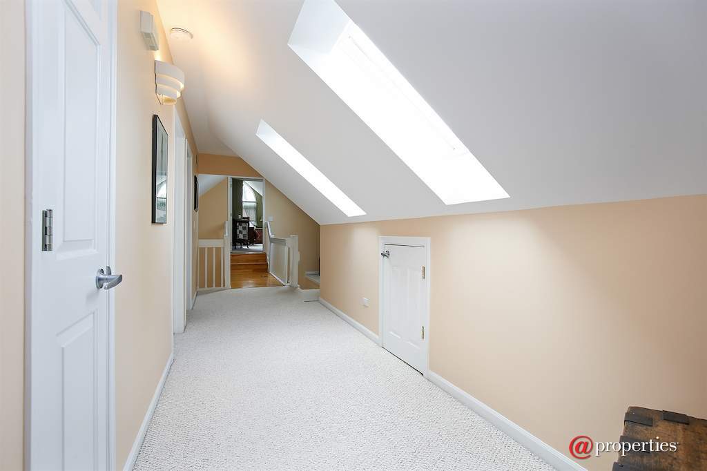 810 River Terrace Drive Johnsburg, Illinois 60051 - Hallway