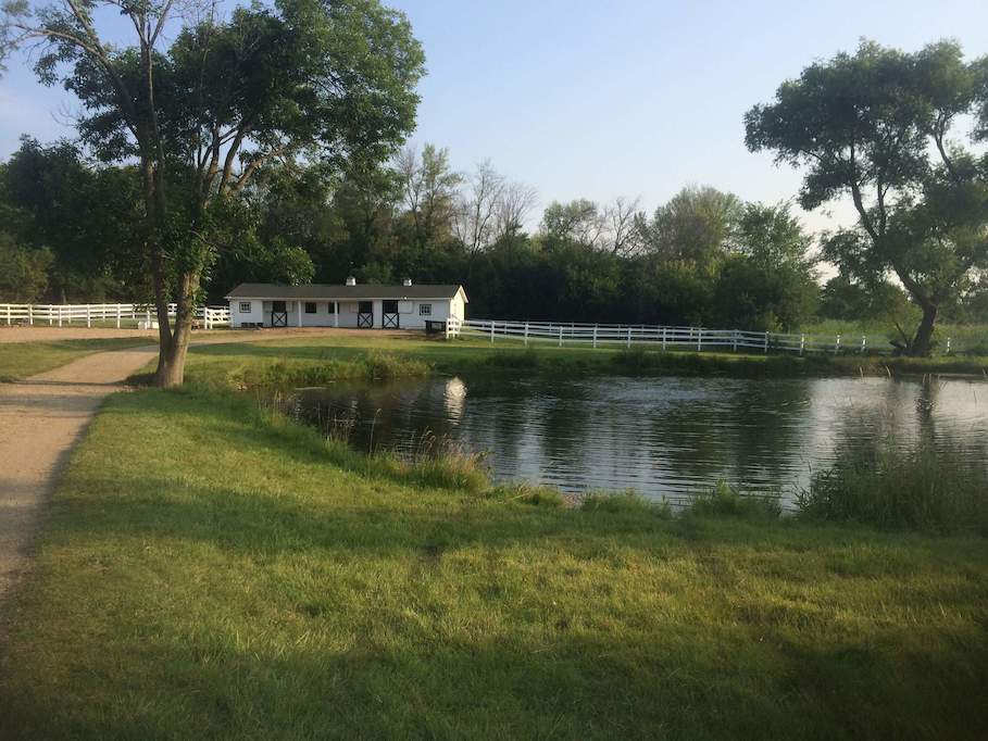 17 Oakdene East Barrington Hills, Illinois 60010 - Barn & Pond