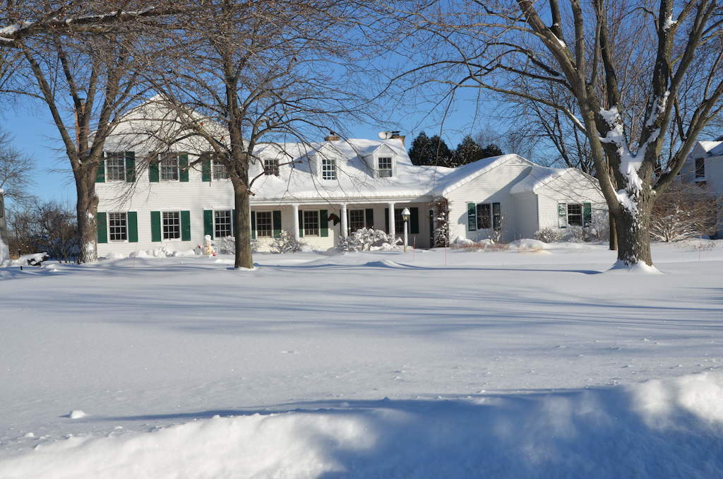 17 Oakdene East Barrington Hills, Illinois 60010 - Front View in Winter