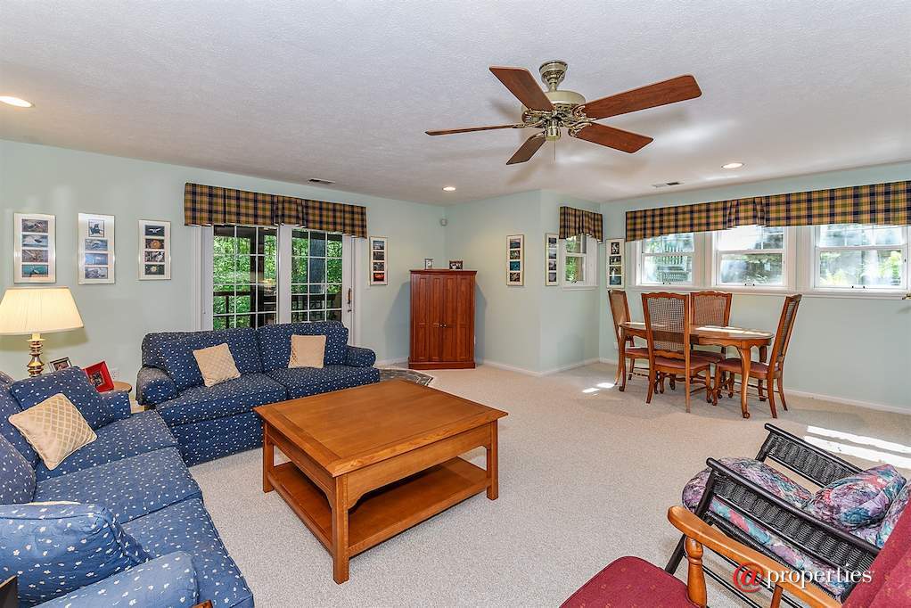 18500 Dunecrest Drive #24 New Buffalo, Michigan 49117 - Lower Level