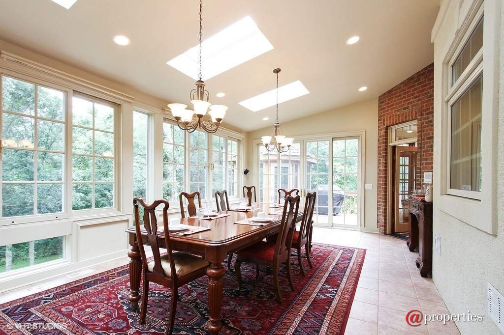 28532 N Sky Crest Drive Ivanhoe, Illinois 60060 - Dining Room