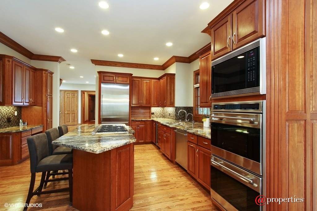 28532 N Sky Crest Drive Ivanhoe, Illinois 60060 - Kitchen