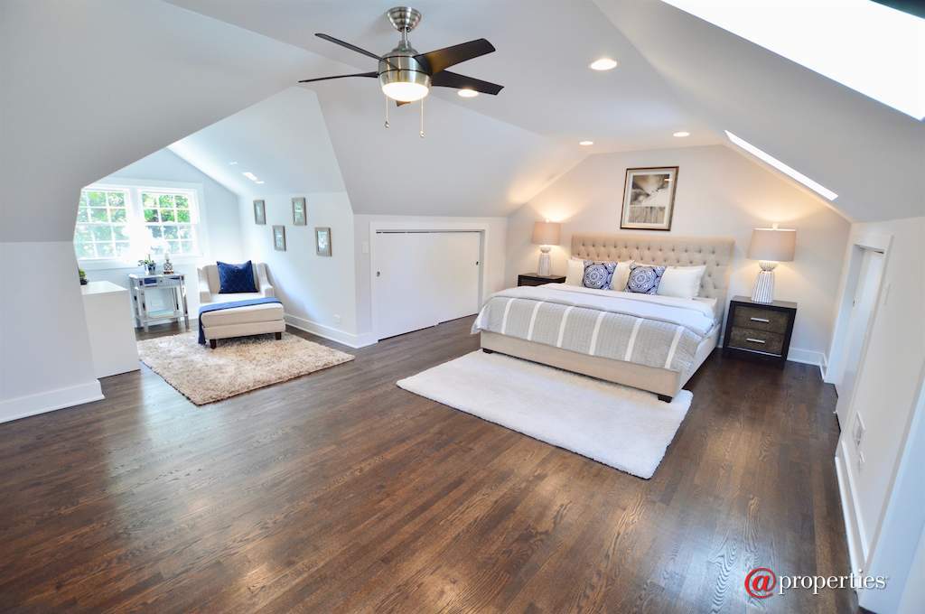 1041 Old Colony Road Lake Forest, Illinois 60045 - Master Bedroom