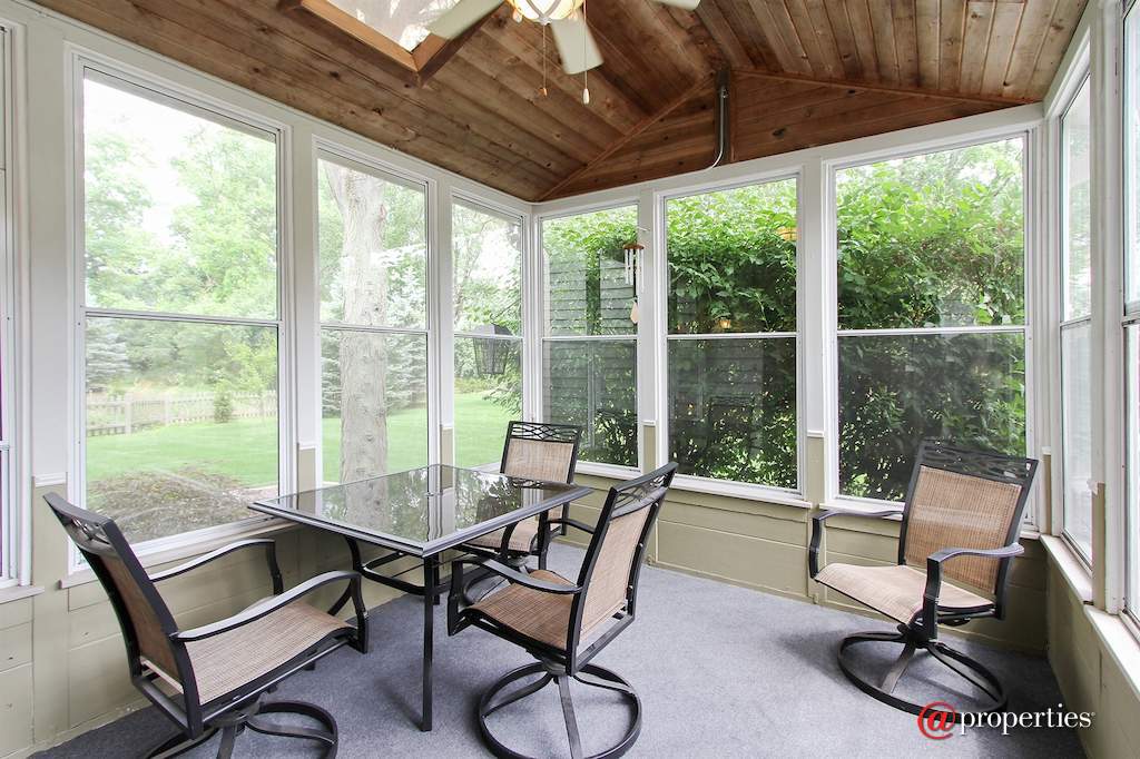 22056 N Old Farm Road Deer Park, Illinois 60010 - Sun Room