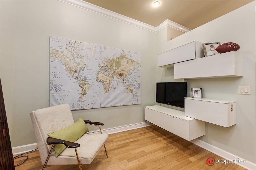 310 S Michigan Avenue #703 Chicago, Illinois 60604 - 3rd Bedroom