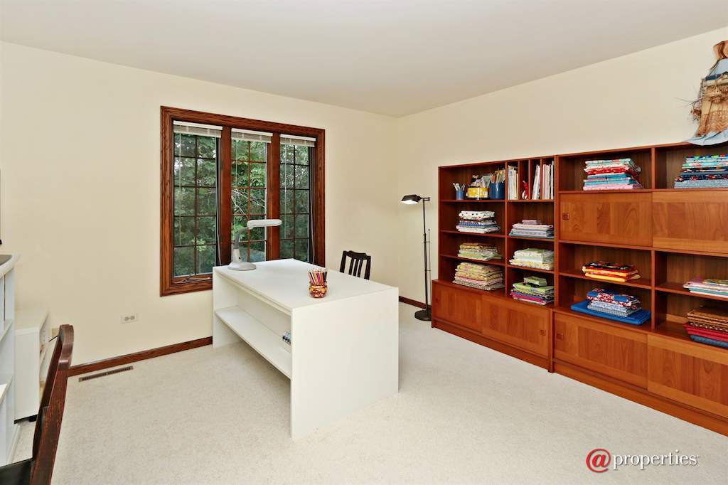 4662 Celano Drive Libertyville, Illinois 60048 - Bedroom