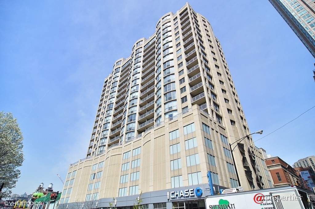 600 N Dearborn Street #912 Chicago, Illinois 60654 - Front View