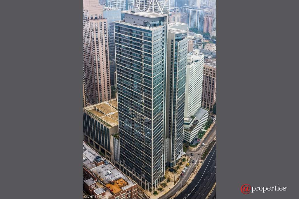 600 N Lake Shore Drive #3303 Chicago, Illinois 60611 - Image 0