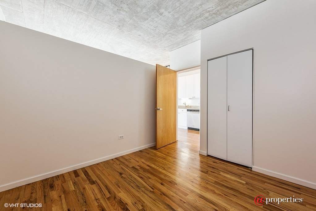 1845 S Michigan Avenue #803 Chicago, Illinois 60616 - 2nd Bedroom