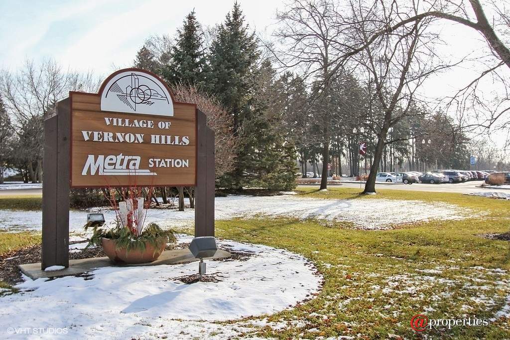 83 S Old Creek Road Vernon Hills, Illinois 60061 - View