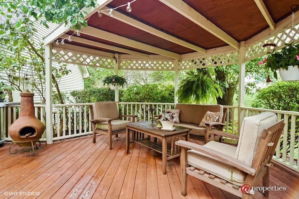 83 S Old Creek Road Vernon Hills, Illinois 60061 - Gazebo