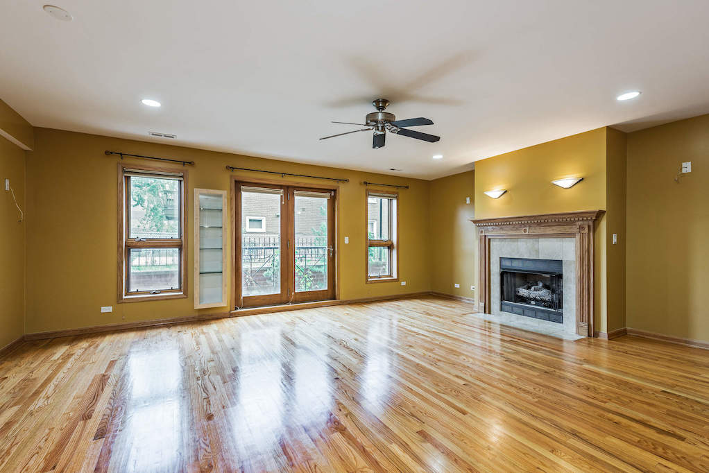 2136 W Monroe Street #104 Chicago, Illinois 60612 - Living Room