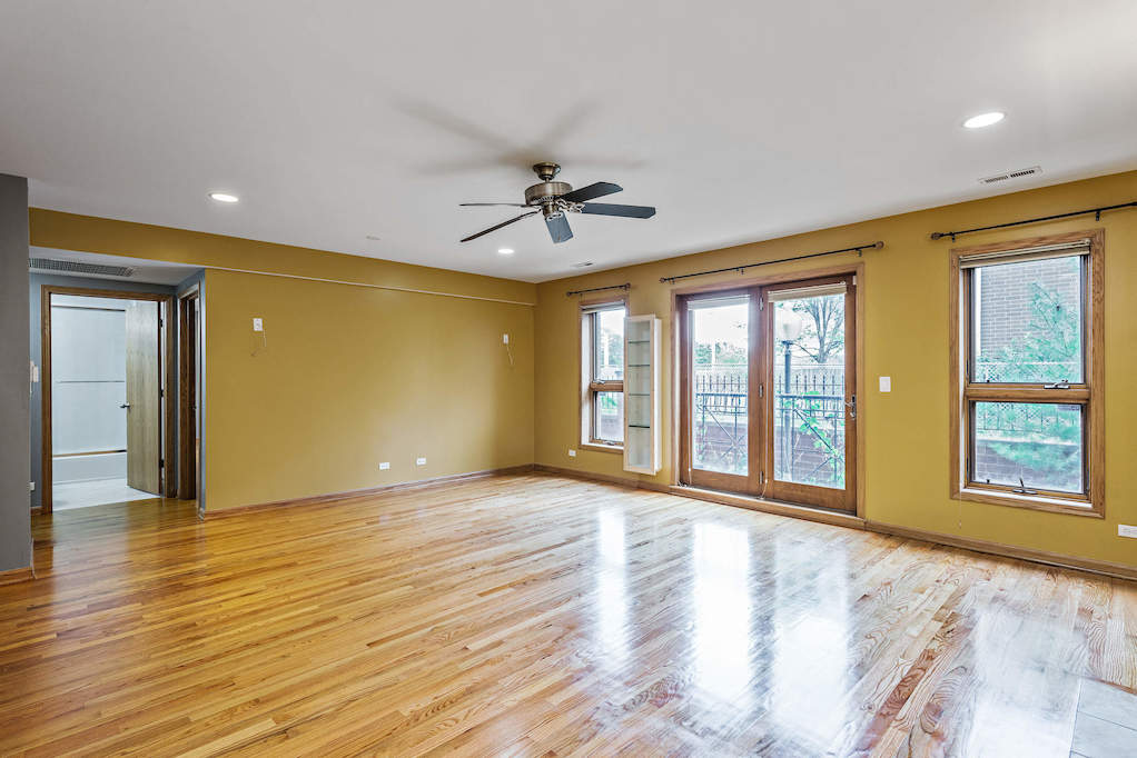 2136 W Monroe Street #104 Chicago, Illinois 60612 - Living Room