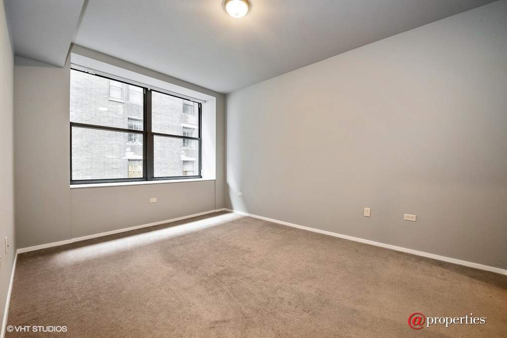 310 S Michigan Avenue #1407 Chicago, Illinois 60604 - Master Bedroom