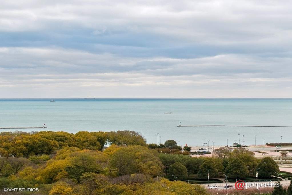 310 S Michigan Avenue #1407 Chicago, Illinois 60604 - View