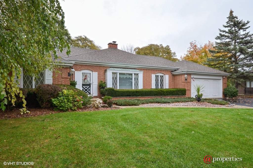 3580 Whirlaway Drive Northbrook, Illinois 60062 - Front View