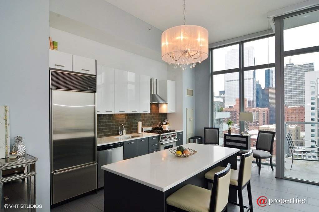 659 W Randolph Street #1803 Chicago, Illinois 60661 - Kitchen