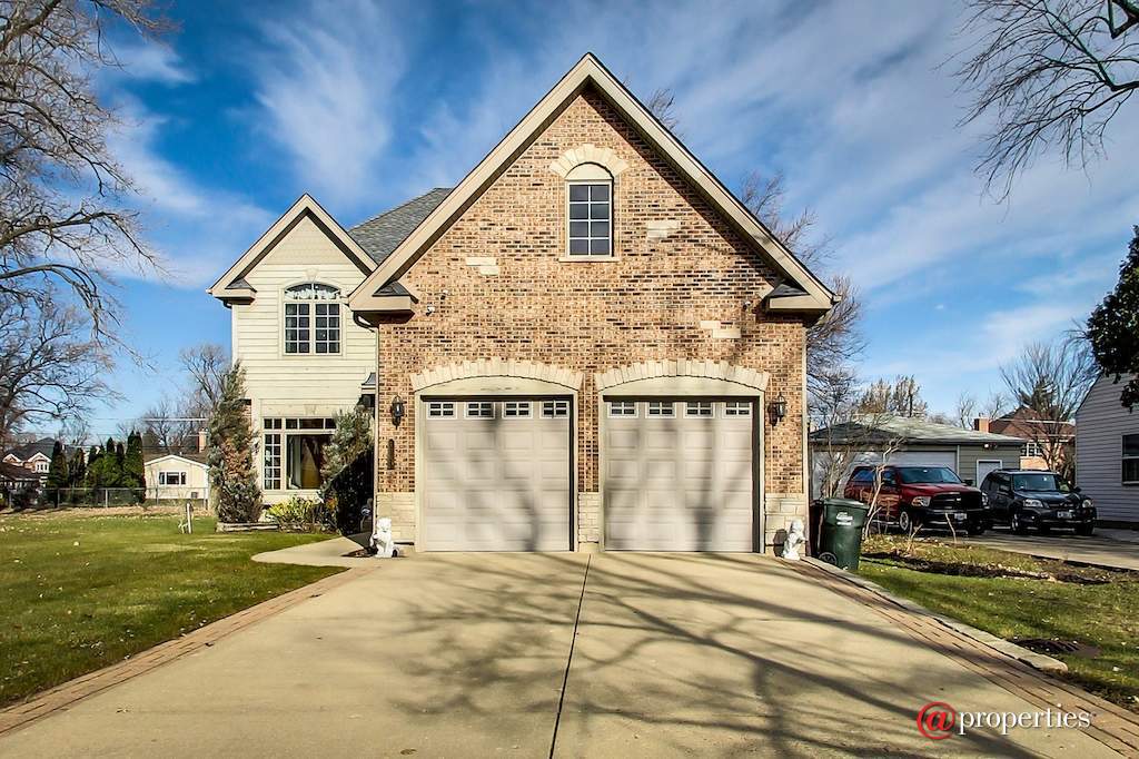 1740 Farwell Avenue Des Plaines, Illinois 60018 - Image 1
