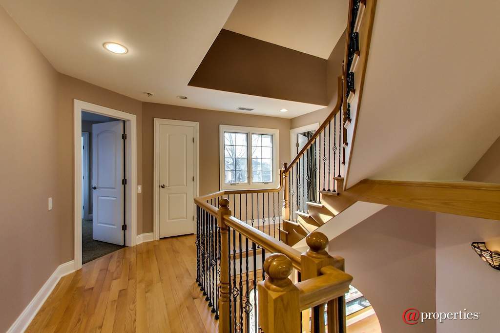 1740 Farwell Avenue Des Plaines, Illinois 60018 - Image 18