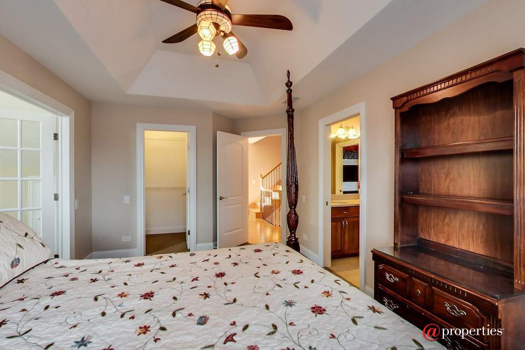 1740 Farwell Avenue Des Plaines, Illinois 60018 - Image 29