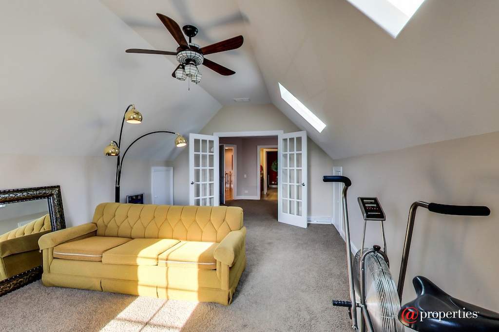 1740 Farwell Avenue Des Plaines, Illinois 60018 - Image 31