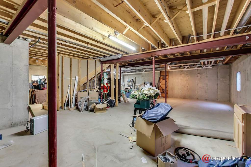 1740 Farwell Avenue Des Plaines, Illinois 60018 - Image 39