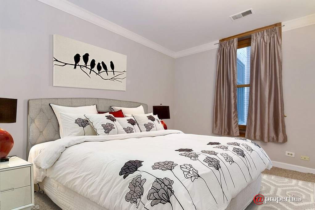 550 W Surf Street #215 Chicago, Illinois 60657 - Image 5