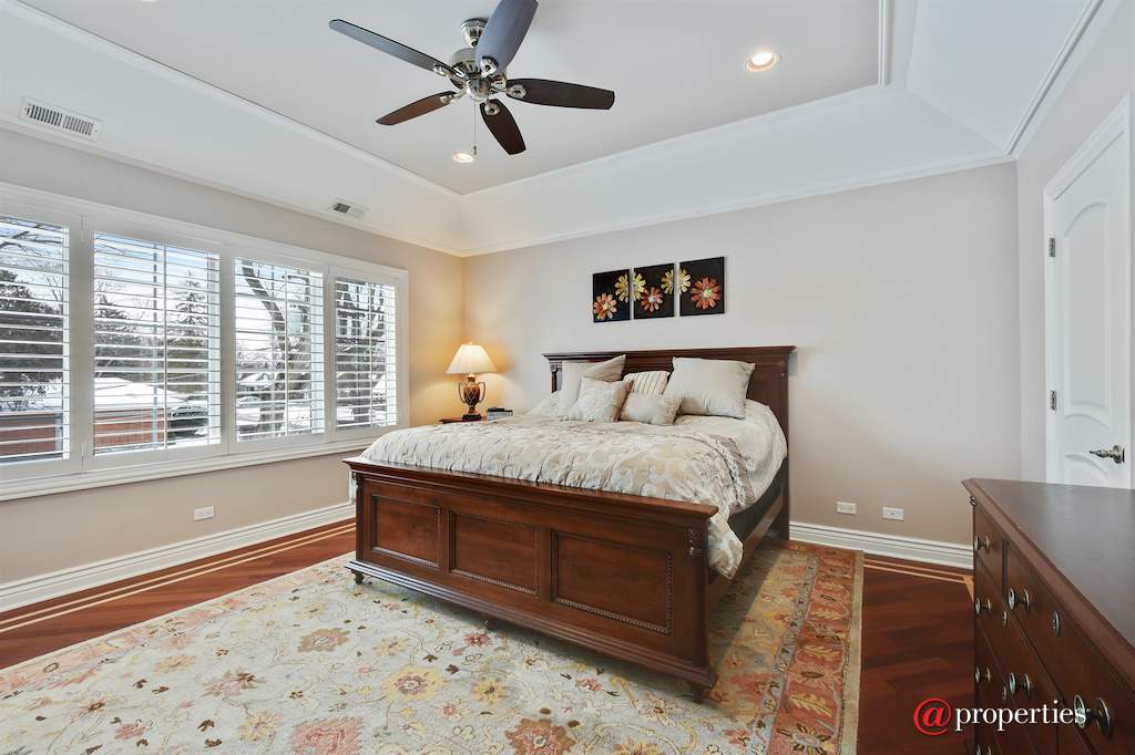 763 Division Street Barrington, Illinois 60010 - Master Bedroom