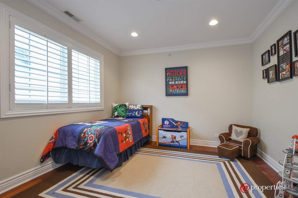 763 Division Street Barrington, Illinois 60010 - 2nd Bedroom
