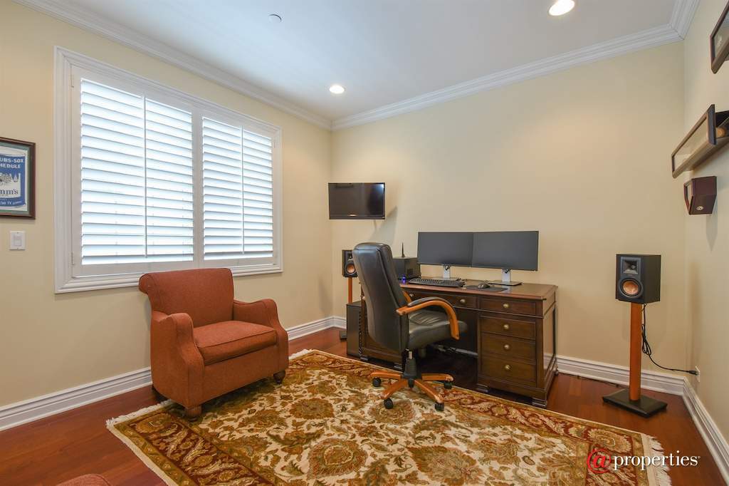763 Division Street Barrington, Illinois 60010 - 4th Bedroom