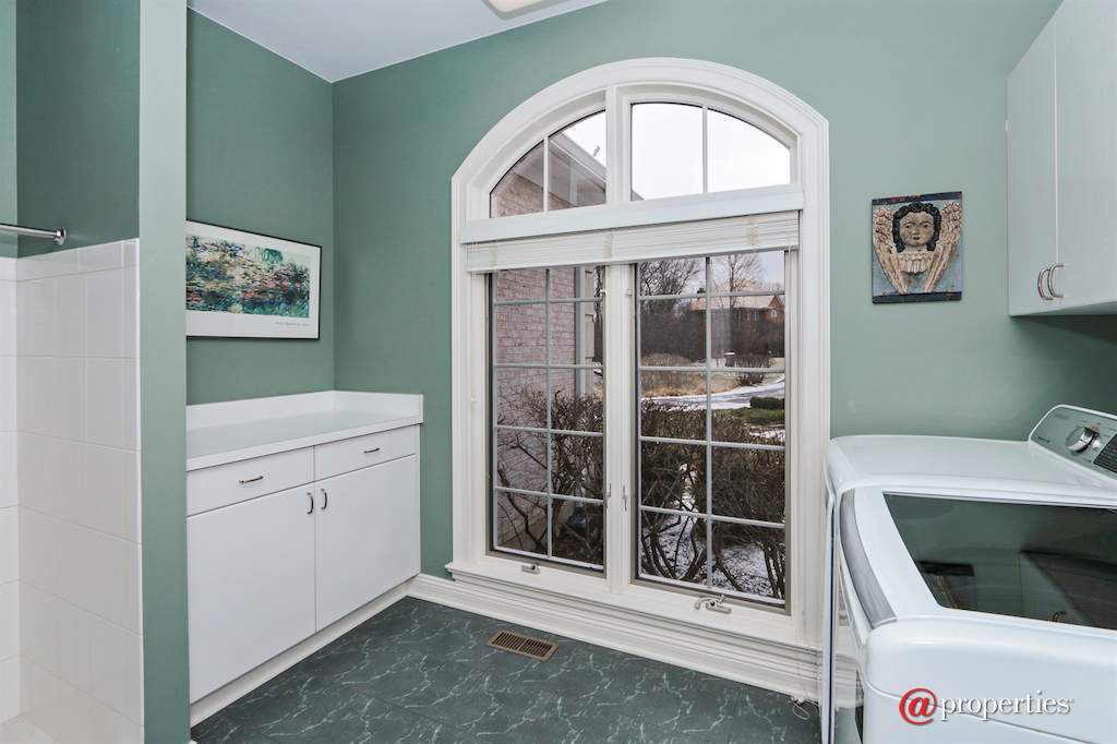 29920 Tanya Trail Libertyville, Illinois 60048 - Laundry Room