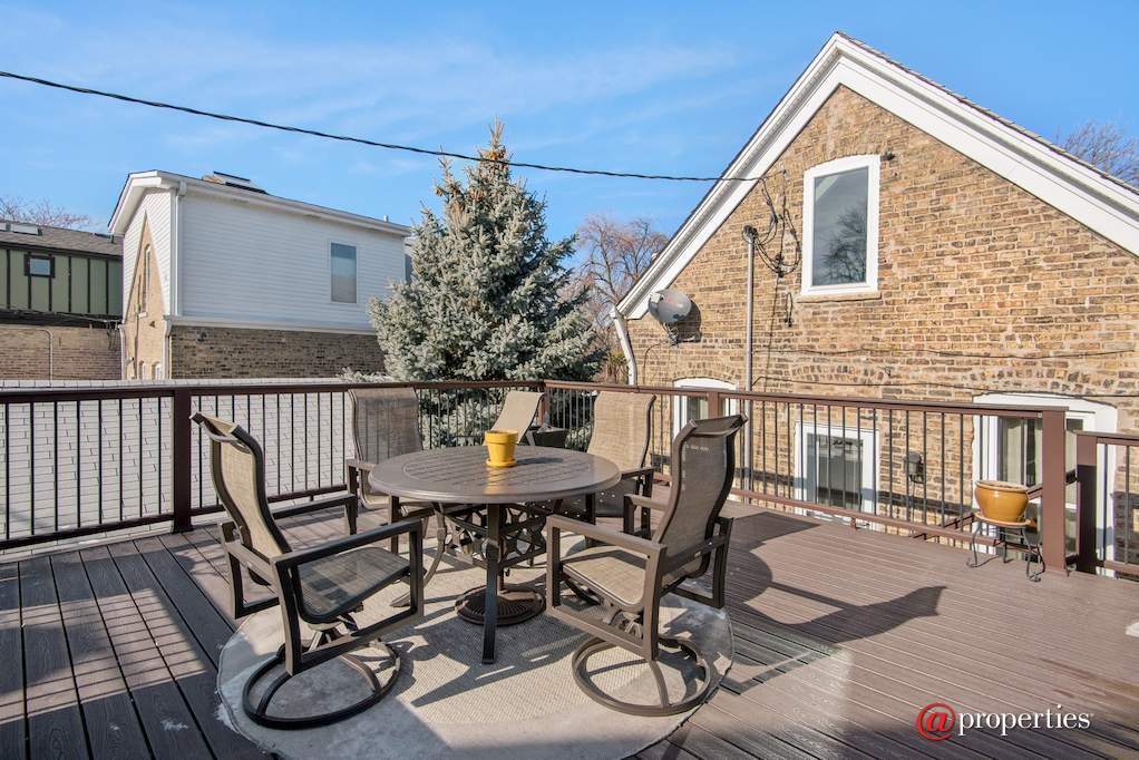 2129 W Charleston Street Chicago, Illinois 60647 - Image 17
