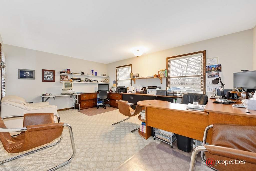 9682 Reding Circle Des Plaines, Illinois 60016 - Image 5