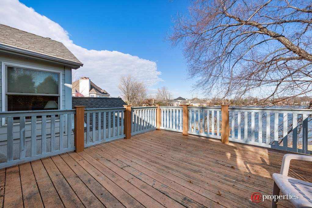 9682 Reding Circle Des Plaines, Illinois 60016 - Image 19