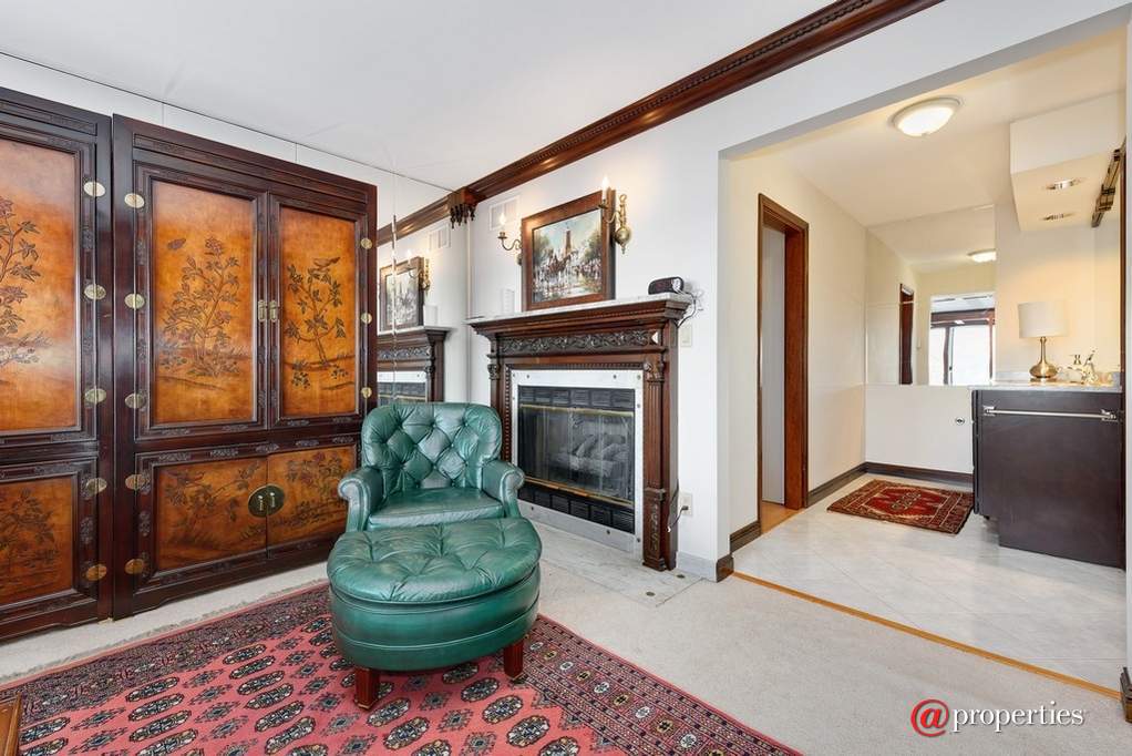 9682 Reding Circle Des Plaines, Illinois 60016 - Image 20